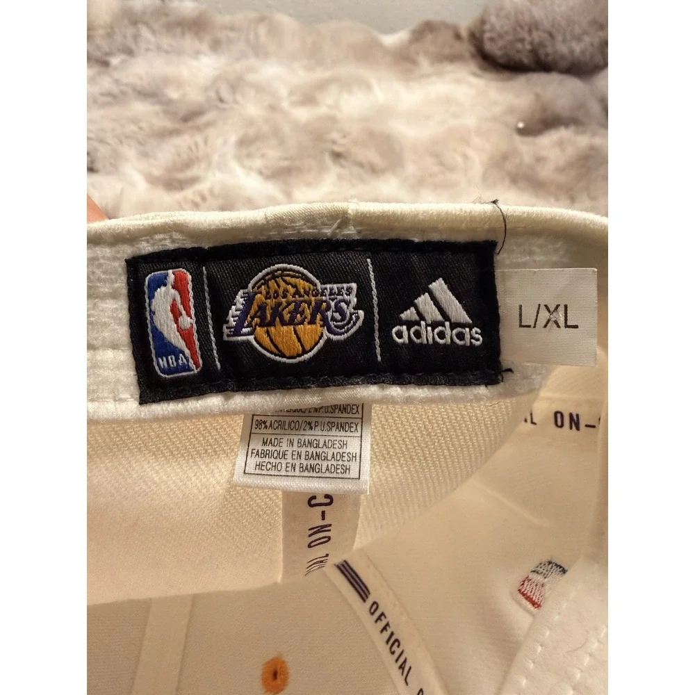 Authentic Los Angeles Lakers Adidas NBA On Court Flexfit Hat Baseball L/XL